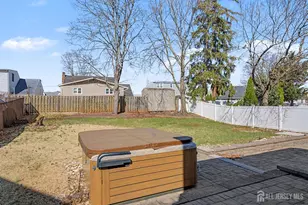 325 Colonia Blvd, Colonia, NJ 07067 - Photo 25