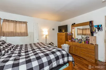 332 Ernston Road, Sayreville, NJ 08859 - Photo 9