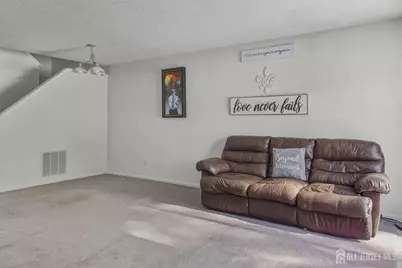 27 Sandpiper Drive, Sayreville, NJ 08859 - Photo 5