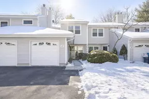 27 Sandpiper Dr, Sayreville, NJ 08859 - Photo 1