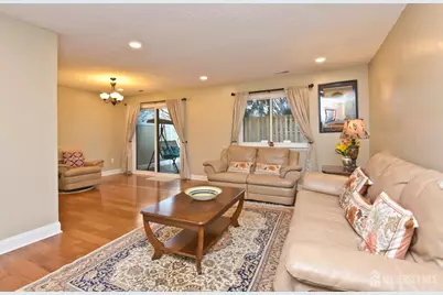 156 Hampshire Drive, Plainsboro Township, NJ 08536 - Photo 9