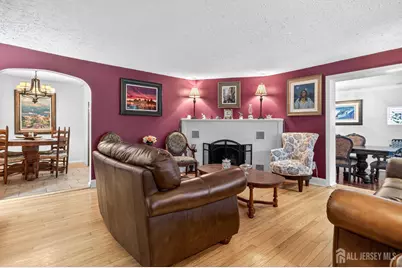 246 Highland Drive, Milltown, NJ 08850 - Photo 9