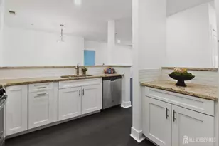 626 Marion Ln, Monroe Township, NJ 08831 - Photo 3