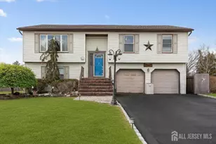 15 Erin Ln, Old Bridge Township, NJ 08857 - Photo 3