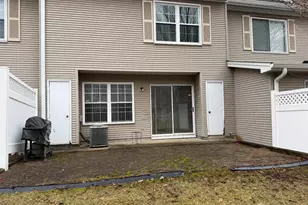 358 Hadleigh Ln, North Brunswick Township, NJ 08902 - Photo 17