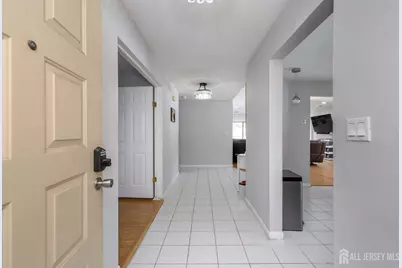 35 Carriage Place, Edison, NJ 08820 - Photo 3