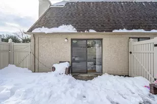 35 Carriage Pl, Edison, NJ 08820 - Photo 29