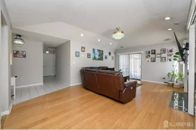 35 Carriage Place, Edison, NJ 08820 - Photo 11