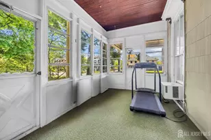 128 Green St, Woodbridge Township, NJ 07095 - Photo 25
