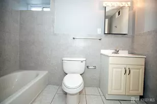 824 Drake Ave, Middlesex, NJ 08846 - Photo 13