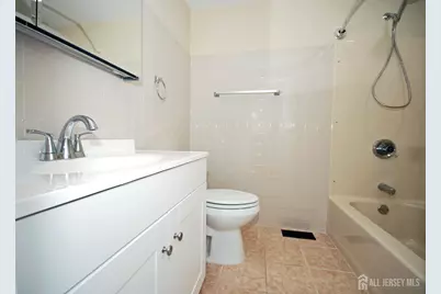 824 Drake Avenue, Middlesex, NJ 08846 - Photo 33