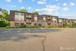 209 Green Hollow Dr, Iselin, NJ 08830 - Photo 1