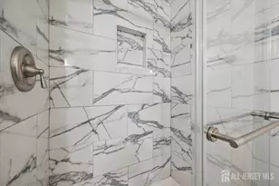 209 Green Hollow Dr, Iselin, NJ 08830 - Photo 17