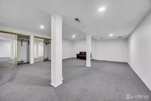 303 Michaels Ct, Woodbridge Township, NJ 07095 - Photo 21