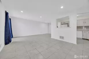 303 Michaels Ct, Woodbridge Township, NJ 07095 - Photo 3