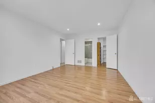 303 Michaels Ct, Woodbridge Township, NJ 07095 - Photo 13