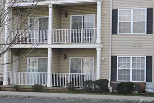 81 Liddle Ave, Edison, NJ 08837 - Photo 3