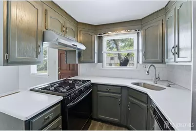 123 Newman Street, Metuchen, NJ 08840 - Photo 9