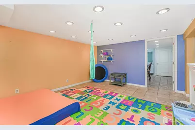 125 Garretson Circle, Milltown, NJ 08850 - Photo 33