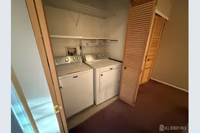 125 Albury Way, North Brunswick Township, NJ 08902 - Photo 15