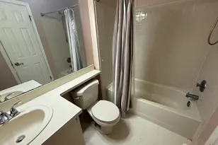 125 Albury Way, North Brunswick Township, NJ 08902 - Photo 11