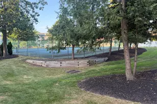 125 Albury Way, North Brunswick Township, NJ 08902 - Photo 17