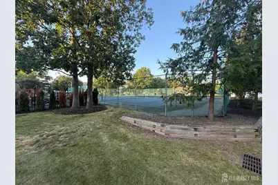 125 Albury Way, North Brunswick Township, NJ 08902 - Photo 19