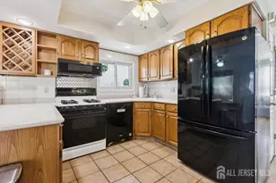 584 Garden Ave, Woodbridge Township, NJ 07095 - Photo 11