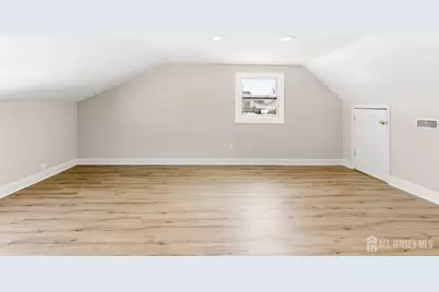 1031 Woodruff Street, Iselin, NJ 08830 - Photo 25