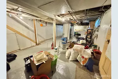 583 W Side Avenue, Perth Amboy, NJ 08861 - Photo 17