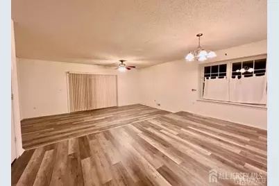 24 Albury Way, North Brunswick Township, NJ 08902 - Photo 11