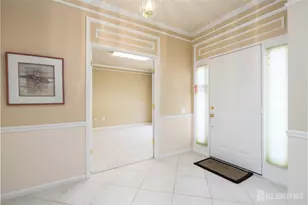 467 Bluebird Dr, Monroe Township, NJ 08831 - Photo 11