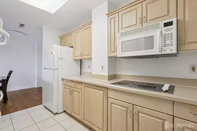 2202 Windrow Drive, Middlesex, NJ 08540 - Photo 19