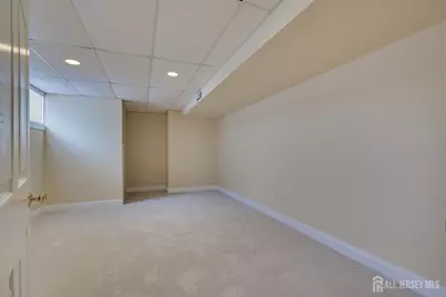 4 Veghte Place, Franklin Township, NJ 08823 - Photo 49
