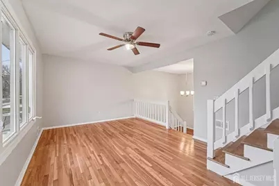 32 Waverly Dr, West Drive, Middlesex, NJ 08817 - Photo 9