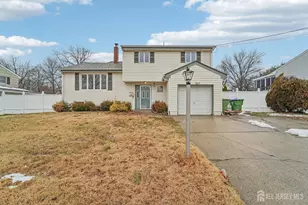 32 Waverly Dr West Dr, Middlesex, NJ 08817 - Photo 5