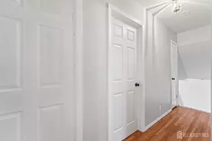 32 Waverly Dr West Dr, Middlesex, NJ 08817 - Photo 29