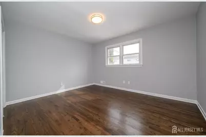 311 Chestnut Street, Middlesex, NJ 08846 - Photo 15