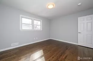 311 Chestnut St, Middlesex, NJ 08846 - Photo 17