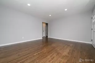 311 Chestnut St, Middlesex, NJ 08846 - Photo 7