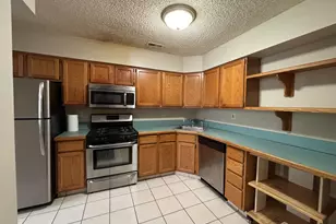 62 Colleen Ct, South Brunswick Township, NJ 08824 - Photo 3