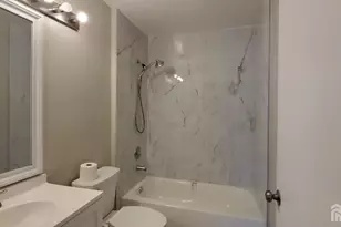 261 Kempsey Dr, North Brunswick Township, NJ 08902 - Photo 11