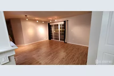 261 Kempsey Drive, North Brunswick Township, NJ 08902 - Photo 5