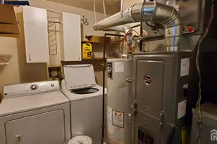 261 Kempsey Dr, North Brunswick Township, NJ 08902 - Photo 31