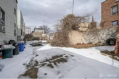 7 Mapes Terrace, Newark, NJ 07112 - Photo 5