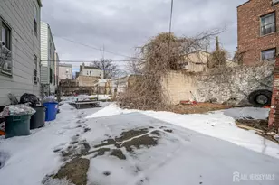 7 Mapes Terrace, Newark, NJ 07112 - Photo 5