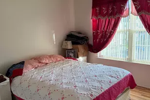 1035 Dogwood Ct, New Brunswick, NJ 08901 - Photo 9