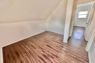 121 Kossuth St, Franklin Township, NJ 08873 - Photo 5