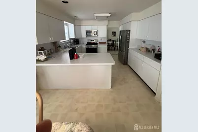 3 Falcon Court, Old Bridge Township, NJ 08857 - Photo 5