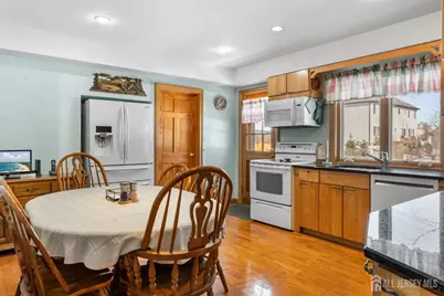 786 Wood Avenue, Colonia, NJ 07067 - Photo 9